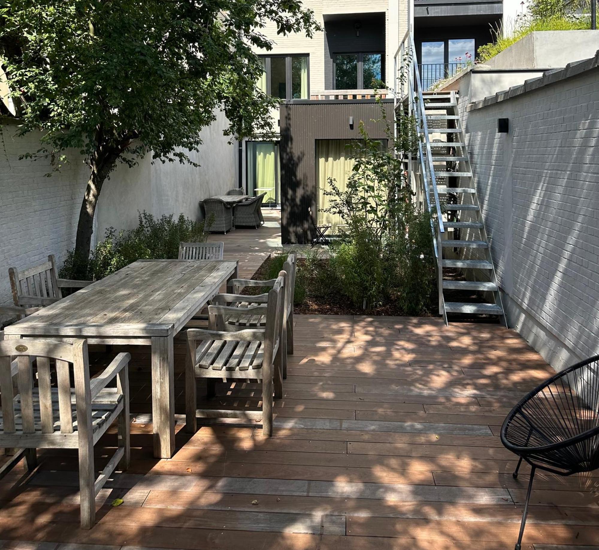 Luxury Apartment With Cosy Garden! Гент Екстериор снимка